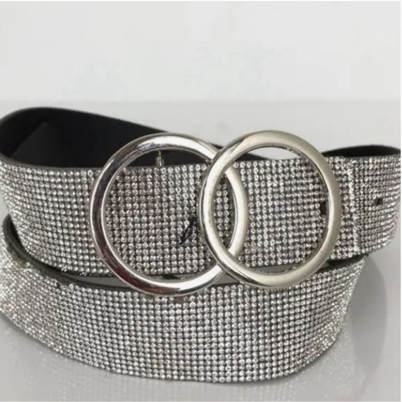 BKE glitz double circle belt medium, NO44197IW3535
STYLE IW3535 | SKU 971901 - Picture 3 of 6